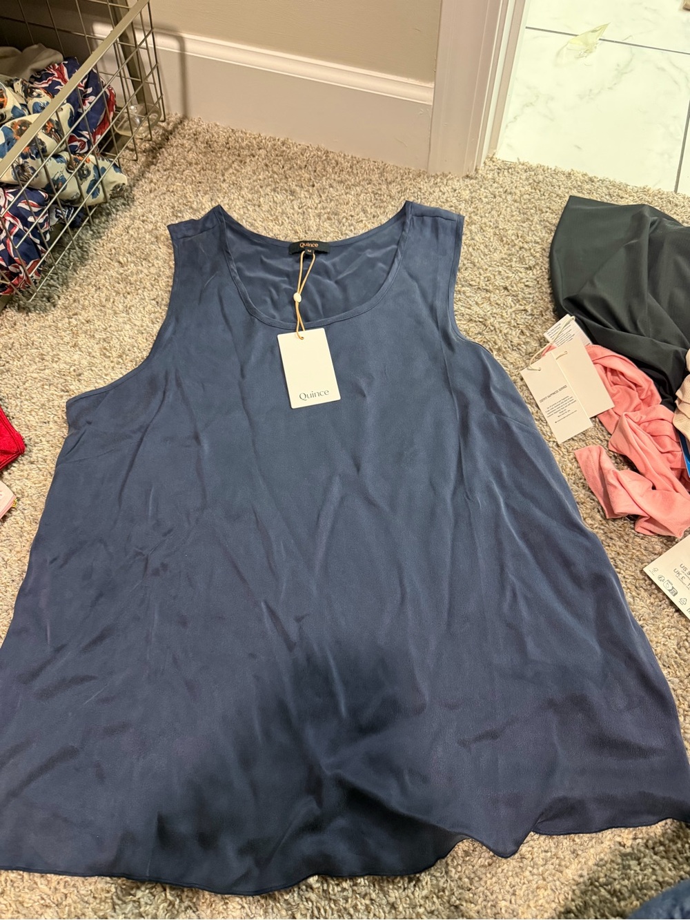 Quince Navy Sleeveless Silk-Blend Tank